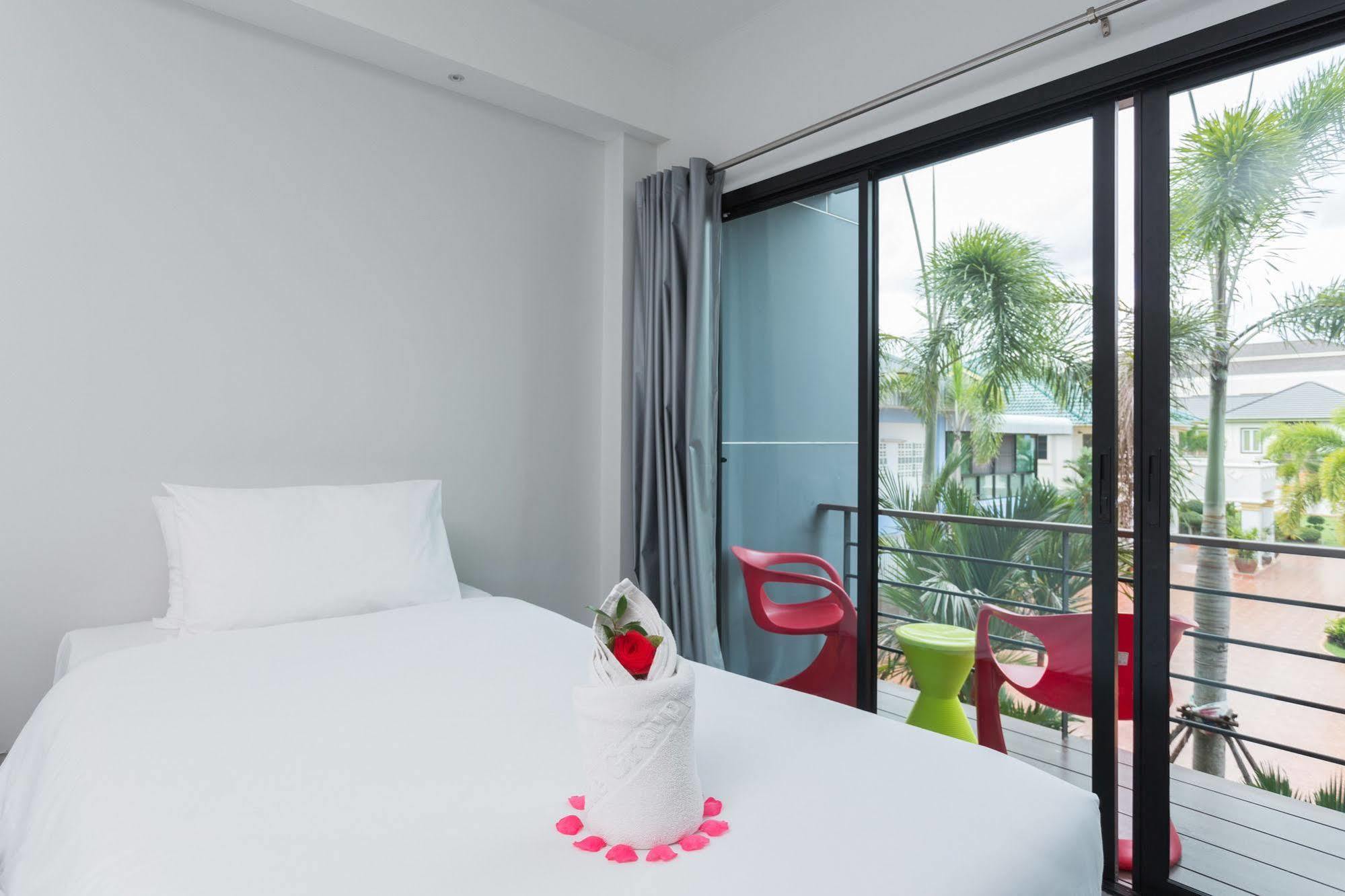 Riverside Hotel Krabi Exterior photo